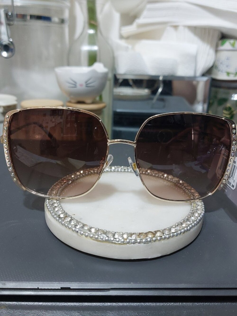 FALLS CREEK OL0923 Sunglasses Blings On the Sides Modern Chic Summer Must Haves